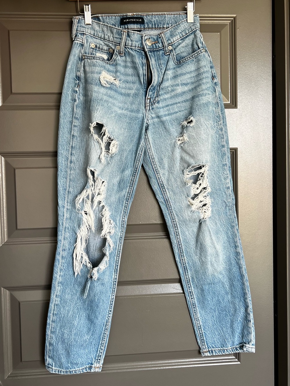 Aeropostale Women’s Light Blue Distressed High-Waist Mom Jeans